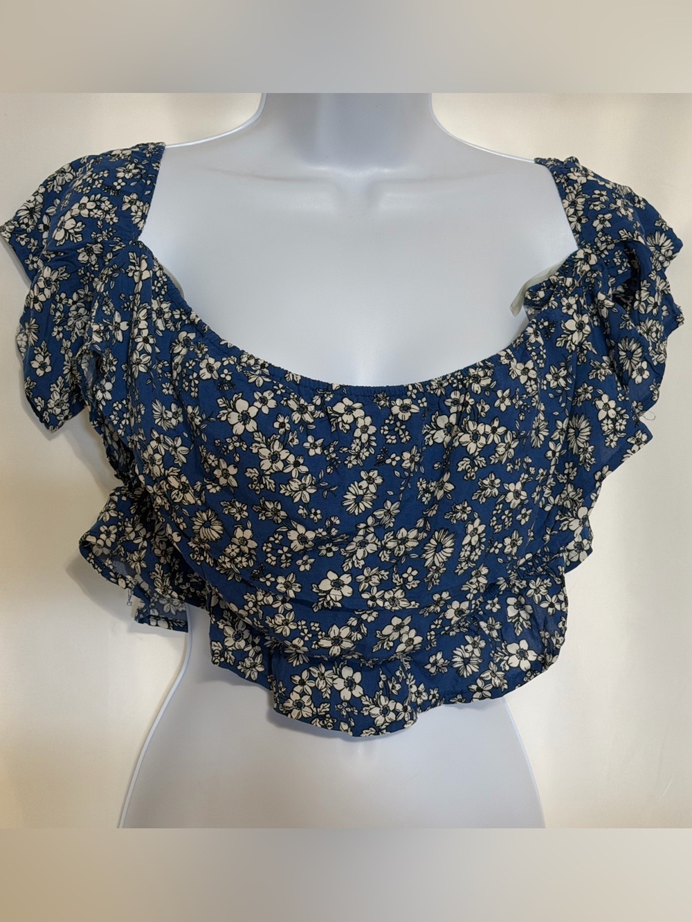 NWT Forever 21 Blue Ditsy Floral Off-The-Shoulder Ruffle Blouse Crop Top Size L